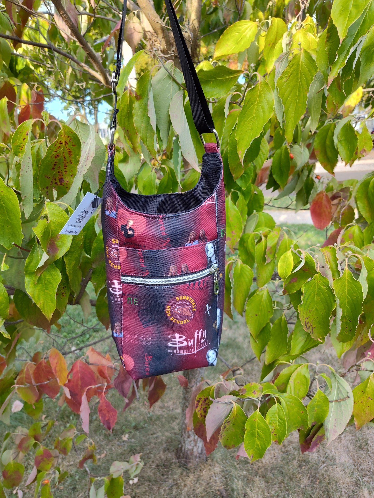 Slaying Vampire Water Bottle Bag