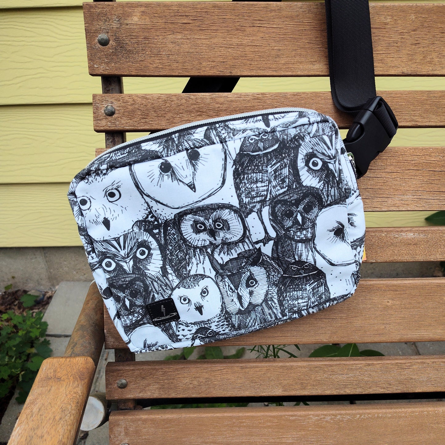 Owls Calli Belt Bag