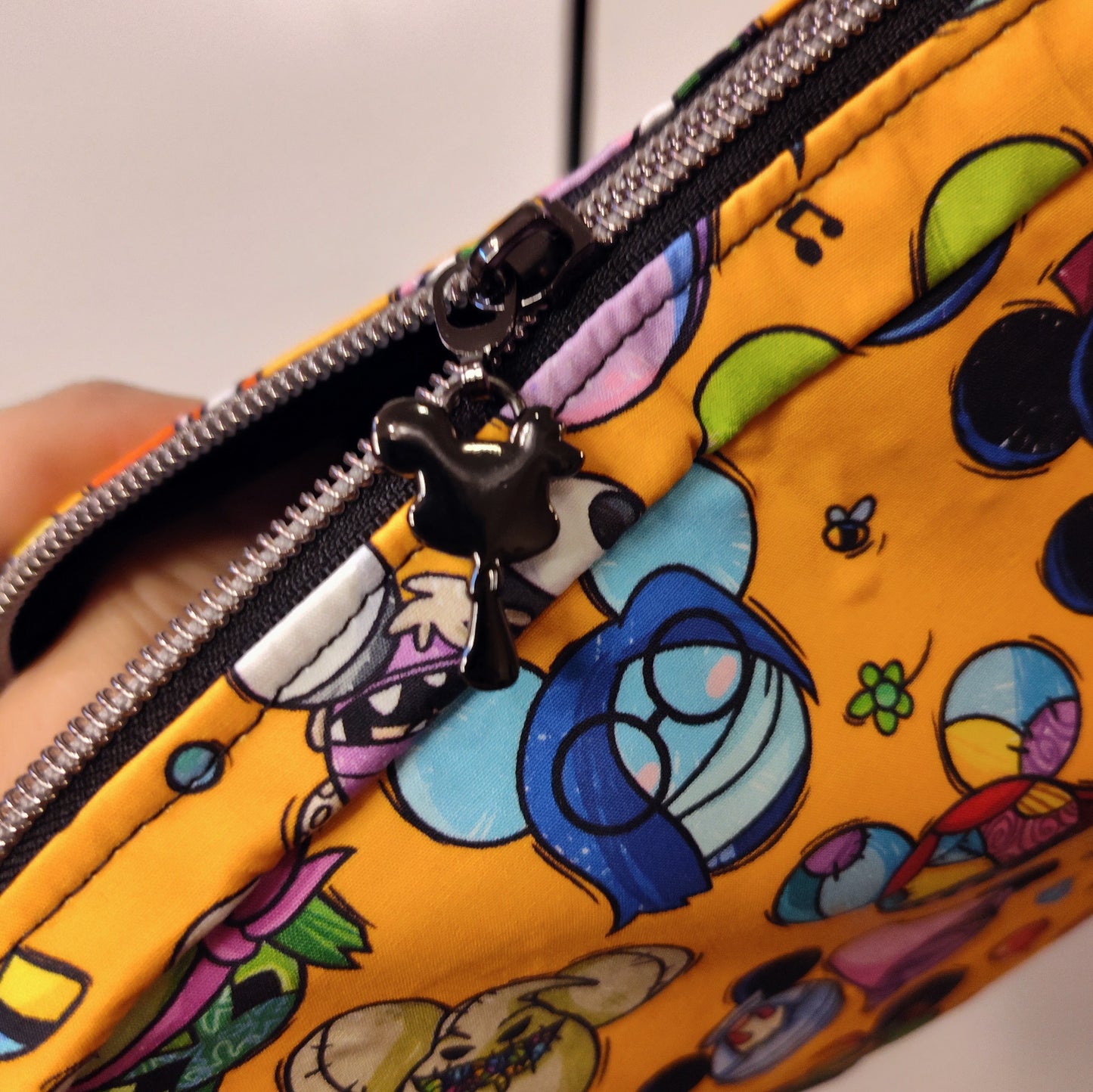 D Mouse Characters Calli Belt Bag